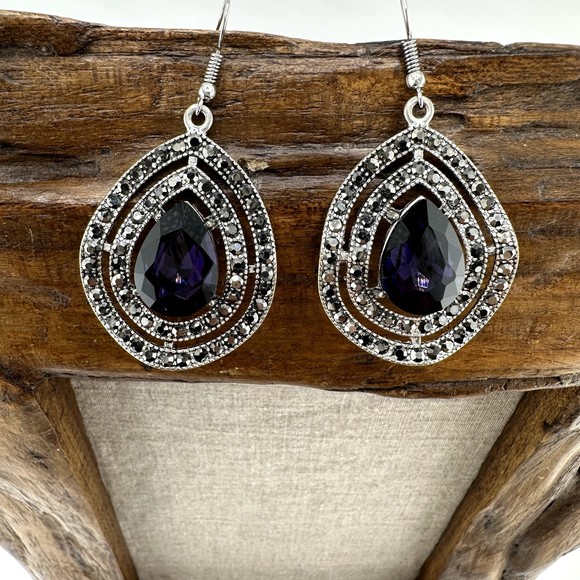 Teardrop Silver Tone Wavy Dangle Earrings Large Purple Rhinestone Small Black 2" - Picture 13 of 13